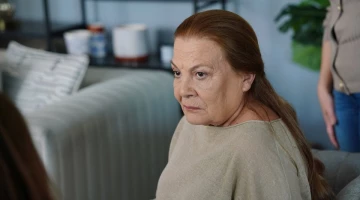 Клюквенный щербет 3 сезон 33 серия