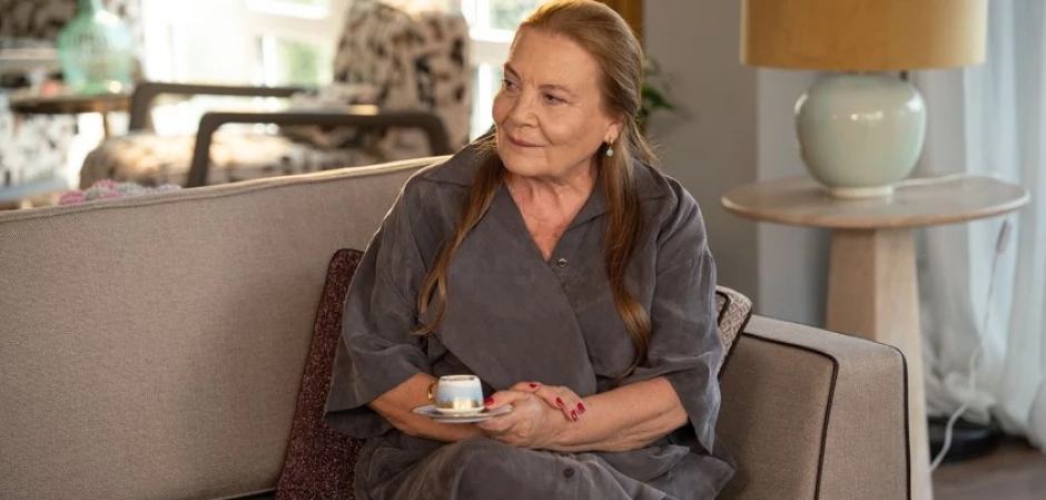 Кадр из Клюквенный щербет 105 серия