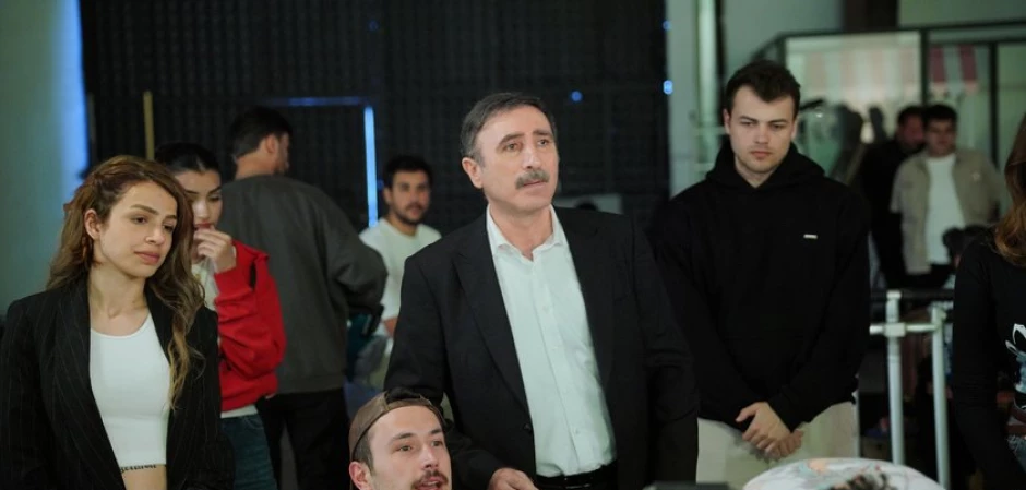 Кадр из Клюквенный щербет 101 серия