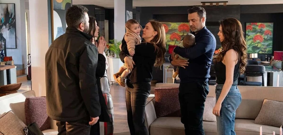 Кадр из Клюквенный щербет 127 серия